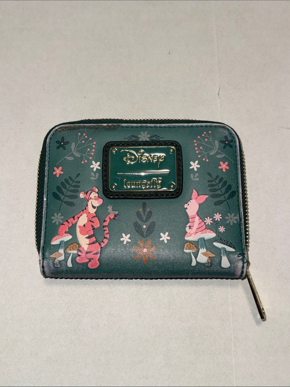 Loungefly Green Tigger & Piglet Compact Zip Card Holder